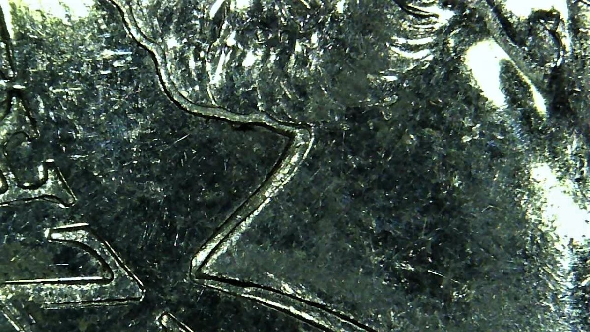 2014-Reg-F-D-10-Pence-What-The-Heck-Is-Going-On-Here